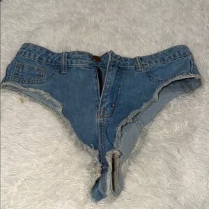 PrettyLittleThing Blue Frayed Jean Shorts